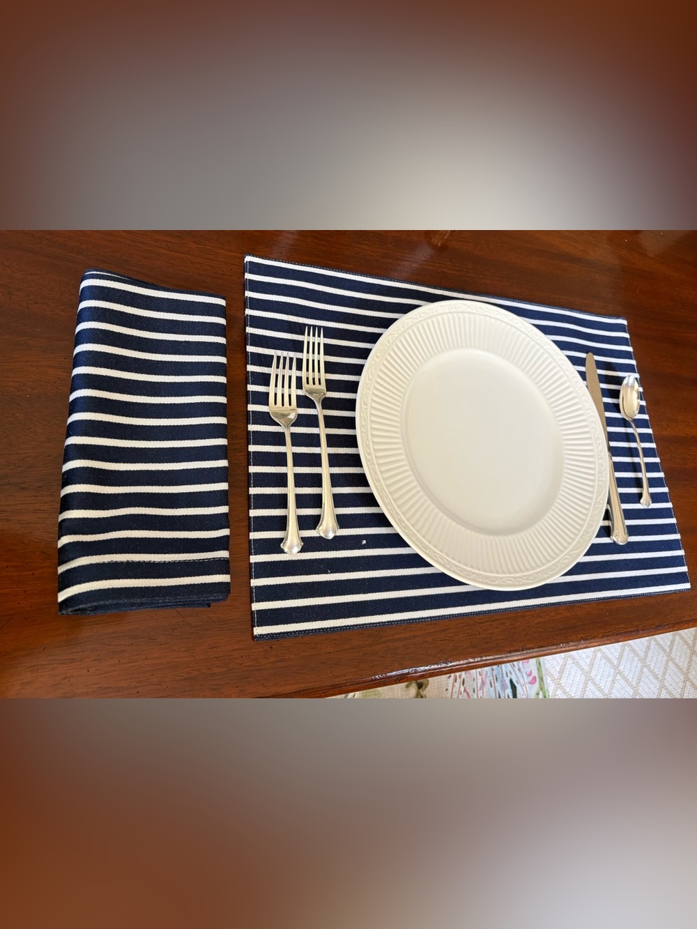 NEW w/OUT TAGS- 6 KATE SPADE NEW YORK HARBOR DR NAVY STRIPE PLACEMATS w NAPKINS